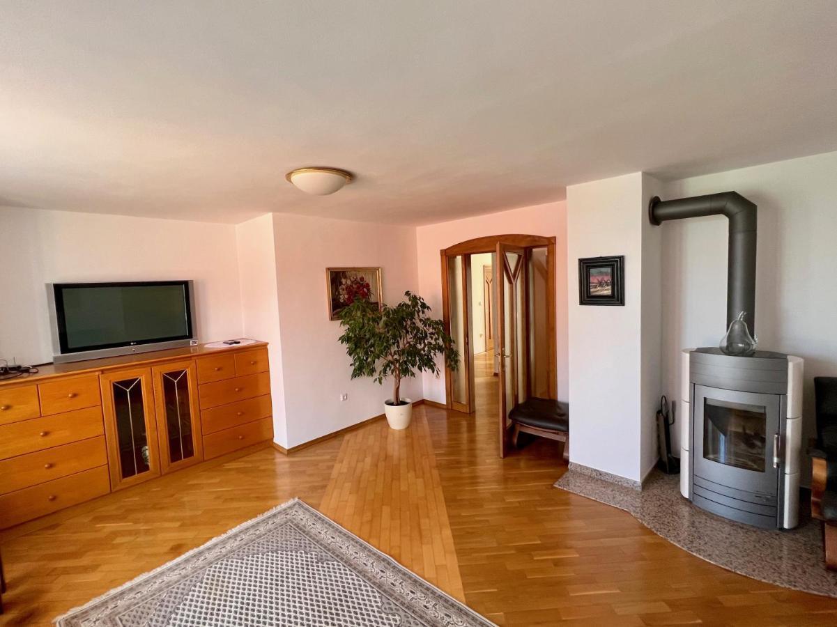 Guest House Domacija Krnc Hrib pri Hinjah Exterior photo